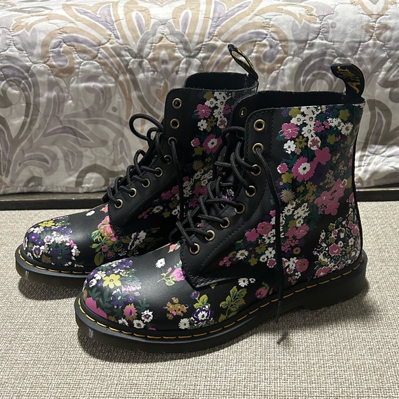 1460 pascal vintage floral Doc Martens - Picture 2 of 7